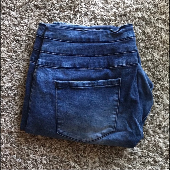 Fashion to Figure Jeggings - Picture 7 of 8